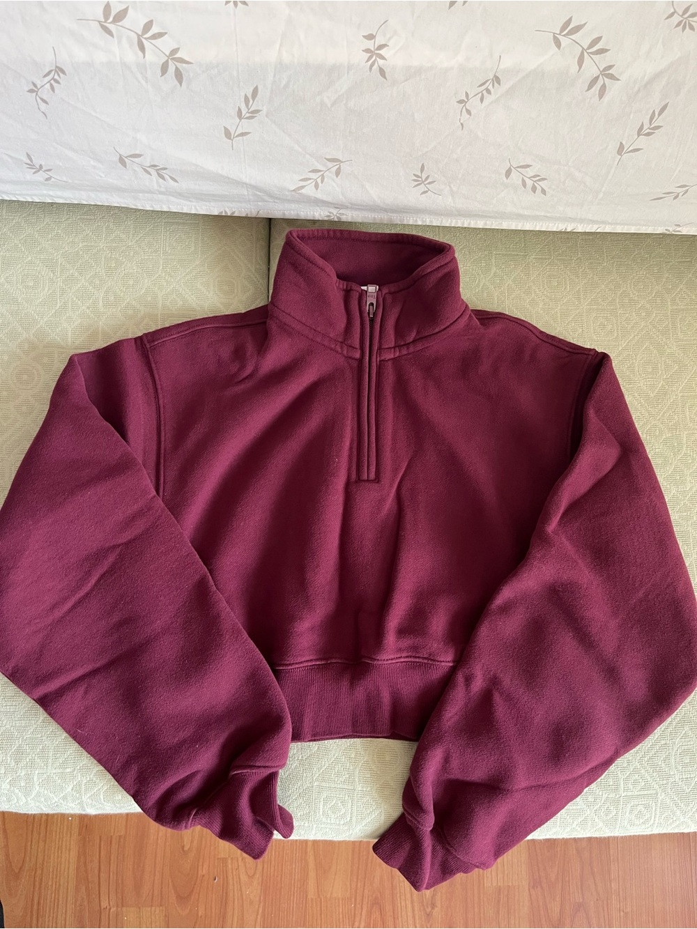 NWOT Aritzia TNA Cropped Half-Zip Turtleneck Sweater - Burgundy